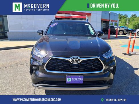 Used 2022 Toyota Highlander Platinum AWD/4WD image 8