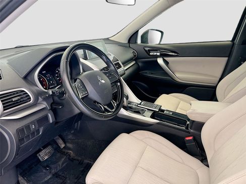 Used 2019 Mitsubishi Eclipse Cross SE AWD/4WD image 11