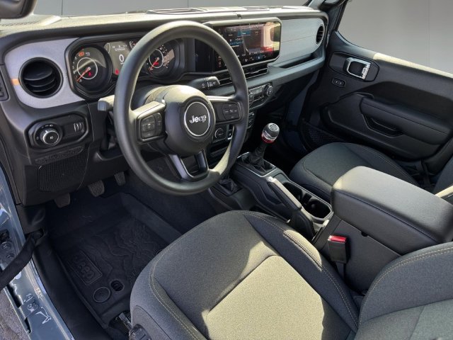 Used 2026 Jeep Wrangler Sport AWD/4WD image 7
