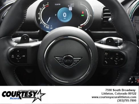 Used 2022 MINI Cooper Clubman S w/ Premium Package image 9