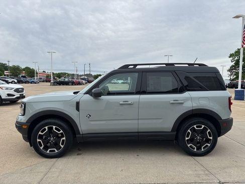 Used 2022 Ford Bronco Sport Outer Banks w/ Tech Package AWD/4WD image 3