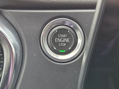Used 2025 Chevrolet Blazer LT FWD image 19