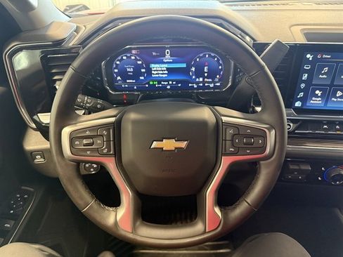 Used 2025 Chevrolet Silverado 1500 LT image 33