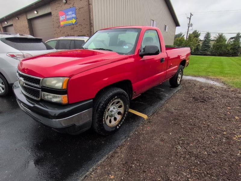 Used 2006 Chevrolet Silverado 1500 W/T AWD/4WD image 4