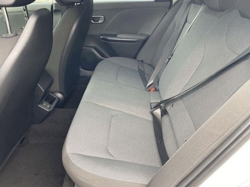 New 2025 Kia K4 FWD image 22
