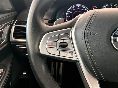 Used 2019 BMW 750i w/ Executive Package RWD image 20