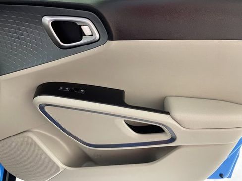 New 2025 Kia Soul EX image 41