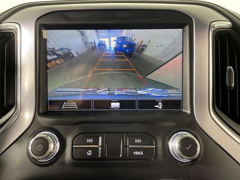 Used 2020 GMC Sierra 1500 SLE w/ SLE Value Package AWD/4WD image 17
