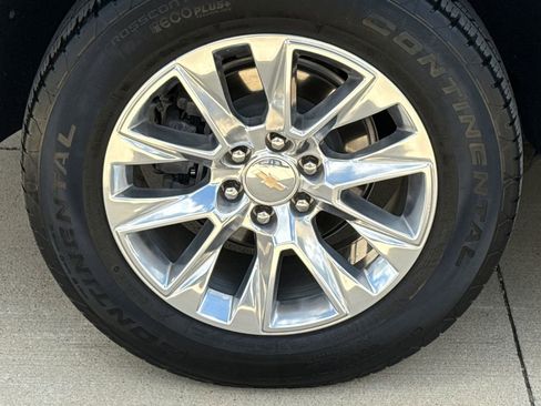 Used 2023 Chevrolet Tahoe Premier AWD/4WD image 9