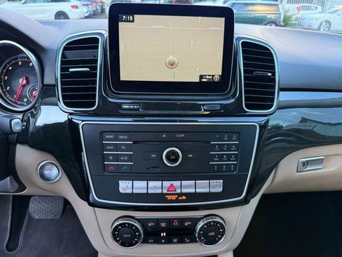 Used 2017 Mercedes-Benz GLE 350 w/ Premium 1 Package image 23