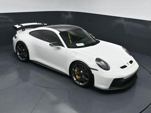 Certified 2024 Porsche 911 GT3 RWD image 18