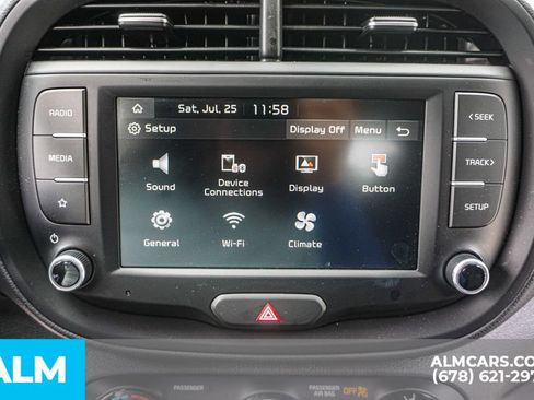 Used 2025 Kia Soul LX w/ LX Technology Package FWD image 34