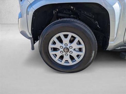 Certified 2024 Toyota Tacoma SR5 image 22