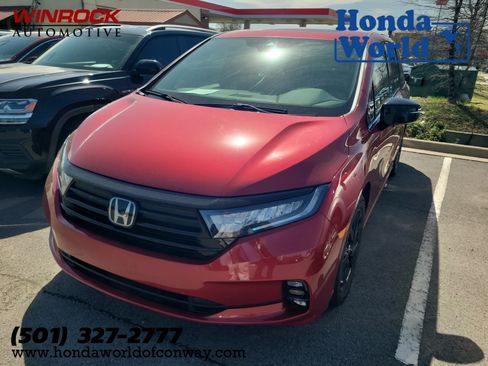Certified 2024 Honda Odyssey Sport image 1