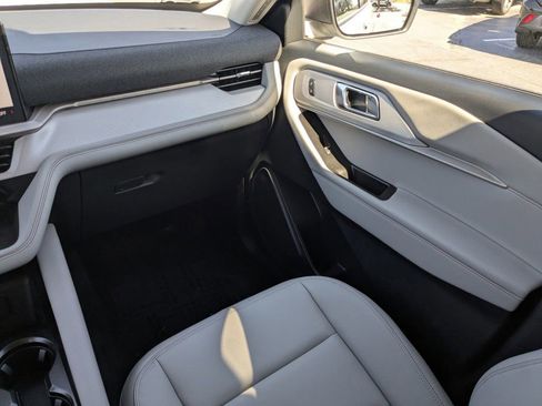 New 2026 Ford Explorer Active w/ Active Comfort Package image 18
