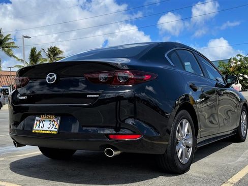 Used 2019 MAZDA MAZDA3 Sedan FWD image 5