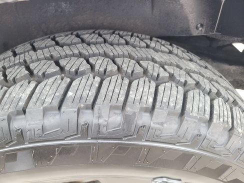 Used 2016 Jeep Wrangler Unlimited Sahara AWD/4WD image 6