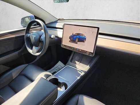 Used 2023 Tesla Model Y Long Range AWD/4WD image 11