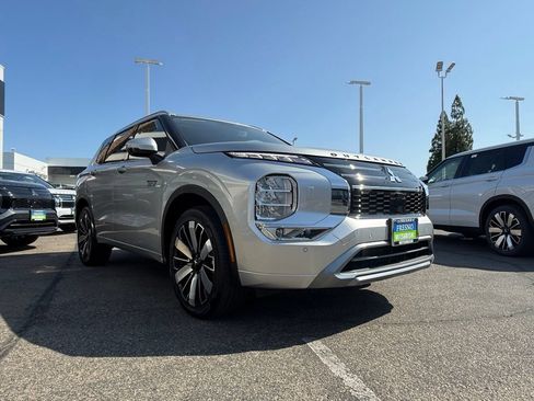 New 2026 Mitsubishi Outlander SEL AWD/4WD image 2