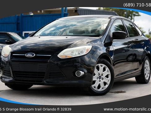 Used 2012 Ford Focus SE FWD image 1
