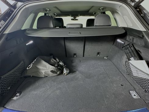 Used 2024 Audi Q5 e Premium Plus w/ Premium Plus Package image 31