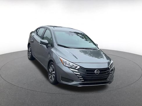 Used 2025 Nissan Versa SV FWD image 3