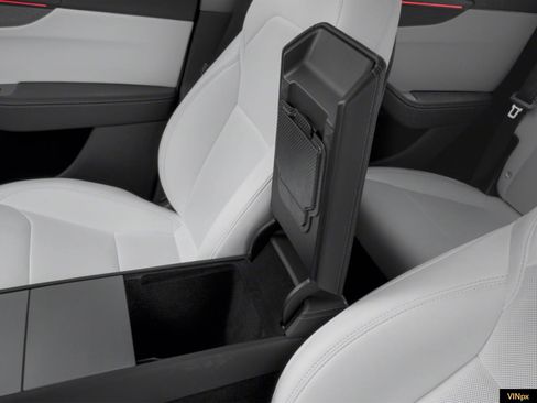 Used 2026 Tesla Model Y 2WD image 12