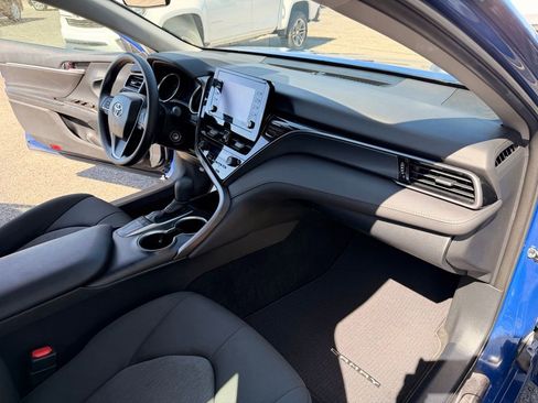 Used 2023 Toyota Camry LE image 28