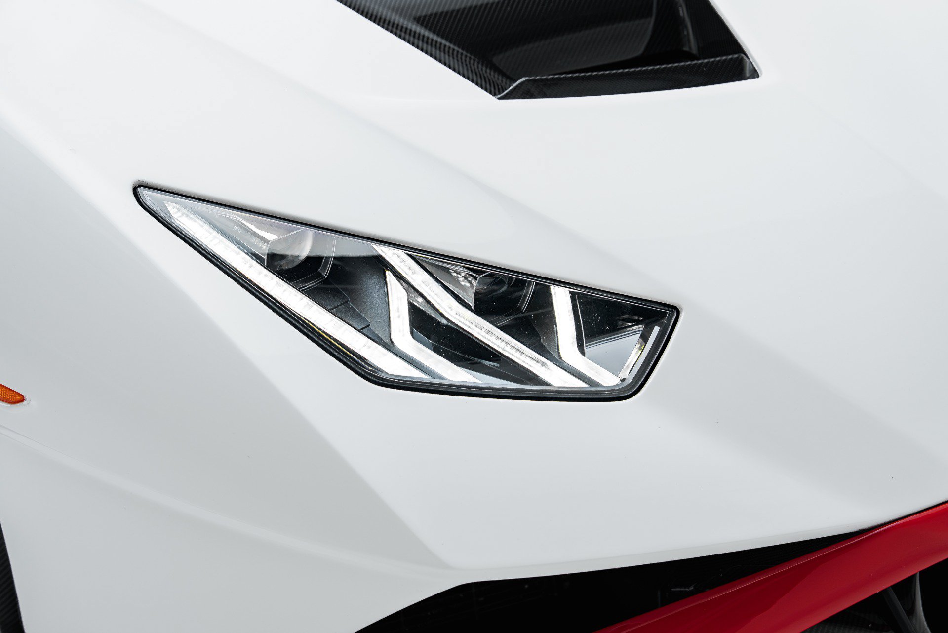 Used 2022 Lamborghini Huracan STO RWD image 24