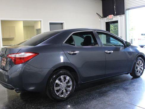 Used 2015 Toyota Corolla L FWD image 3