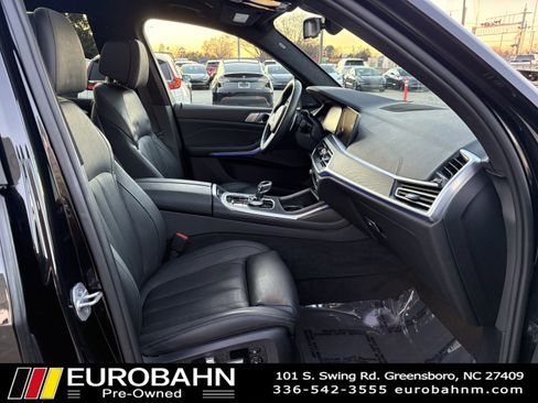 Used 2021 BMW X7 xDrive40i w/ M Sport Package image 15