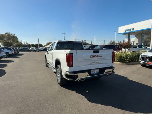Used 2022 GMC Sierra 1500 SLT w/ SLT Premium Plus Package image 5