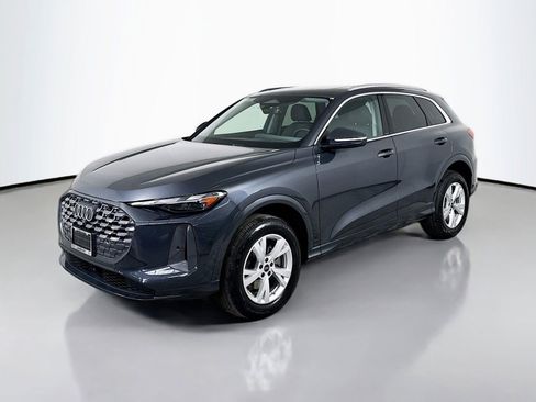 Used 2025 Audi Q5 Premium w/ Convenience Package image 1