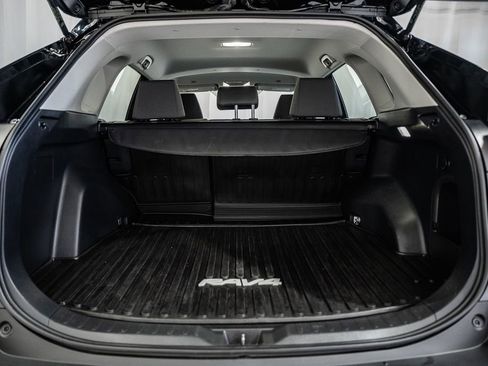 Used 2025 Toyota RAV4 XLE image 8