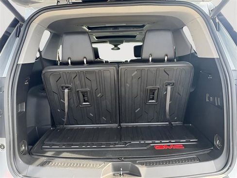 Used 2023 GMC Acadia AT4 w/ Technology Package image 11