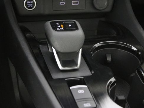 Used 2023 Nissan Rogue SV w/ SV Premium B Package FWD image 29