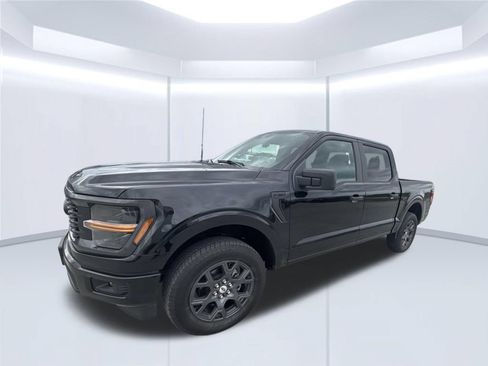 Used 2026 Ford F150 STX w/ Equipment Group 200A AWD/4WD image 4