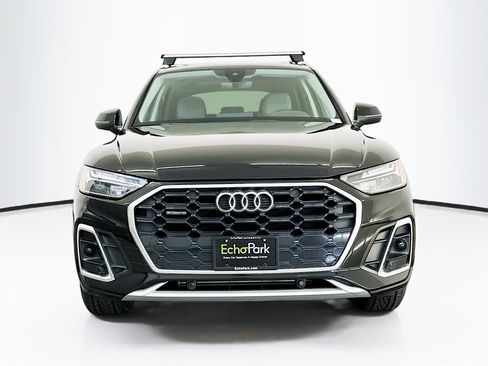 Used 2022 Audi Q5 2.0T Premium w/ Convenience Package image 2