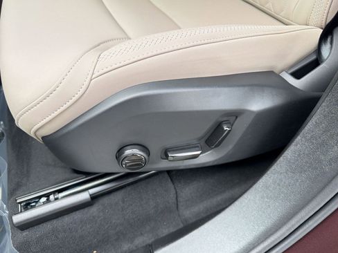 New 2026 Volvo XC90 B5 Core w/ Protection Package image 14