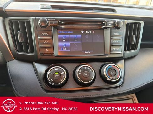 Used 2016 Toyota RAV4 LE image 16