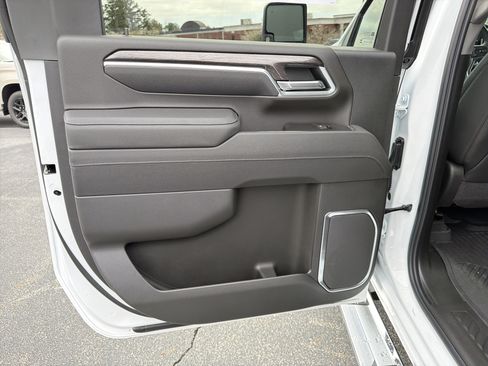 New 2026 Chevrolet Silverado 2500 LTZ w/ LTZ Convenience Package AWD/4WD image 21