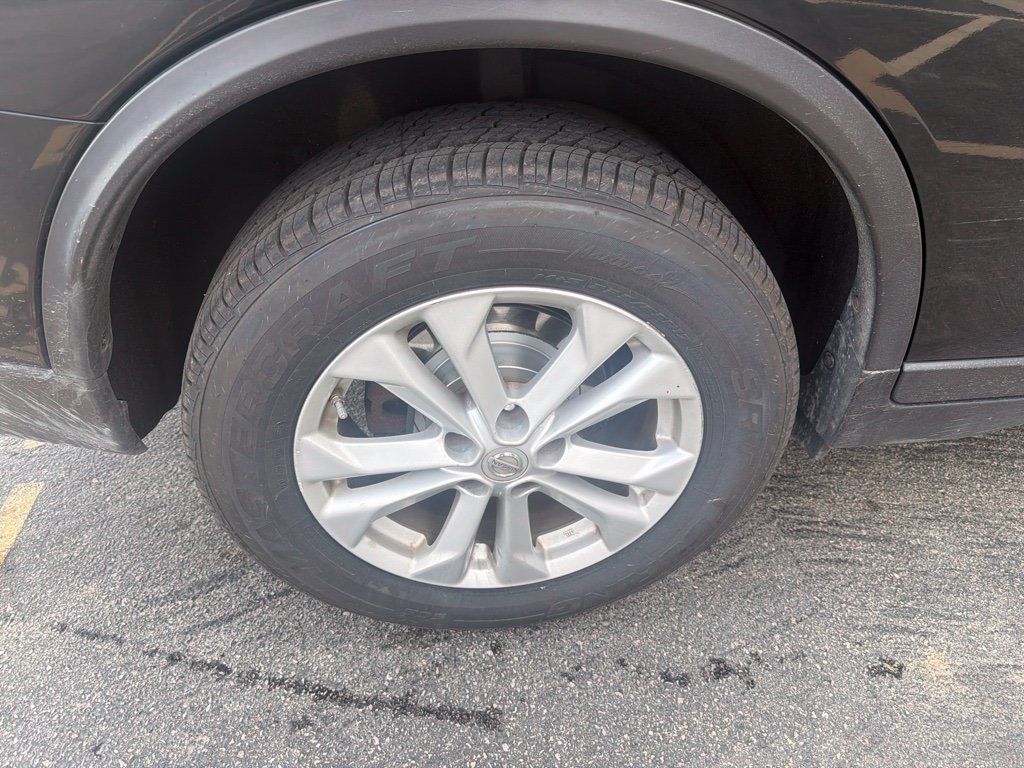 Used 2014 Nissan Rogue SV AWD/4WD image 6