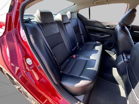 Used 2024 Nissan Altima 2.5 SR FWD image 18