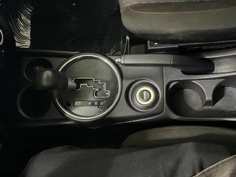 Used 2017 Mitsubishi Outlander Sport SE image 38