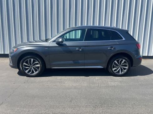 Used 2023 Audi Q5 2.0T Premium Plus w/ Premium Plus Package AWD/4WD image 3