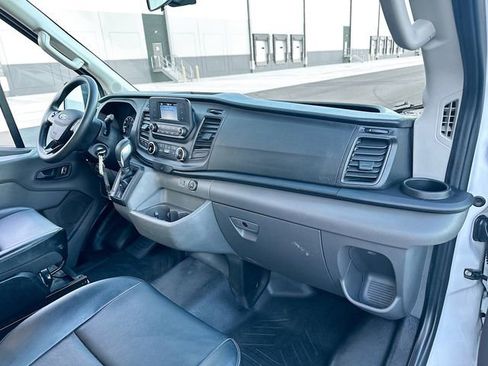 Certified 2022 Ford Transit 350 Medium Roof image 11
