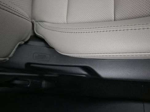 Used 2026 Honda HR-V EX-L image 33