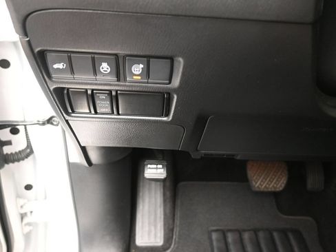 Used 2023 Nissan Armada Platinum w/ Captain's Chairs Package AWD/4WD image 16