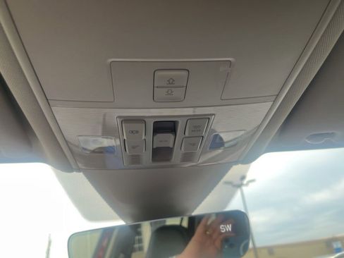 Used 2023 Volkswagen Atlas SEL image 20