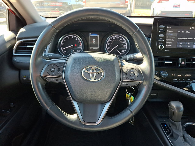 Used 2024 Toyota Camry SE FWD image 11